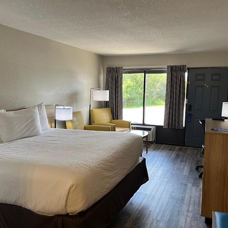 Days Inn By Wyndham Branson Ozarks Exterior photo